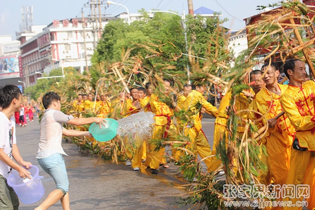 “土家六月六”民俗文