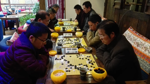 围棋对弈.jpg