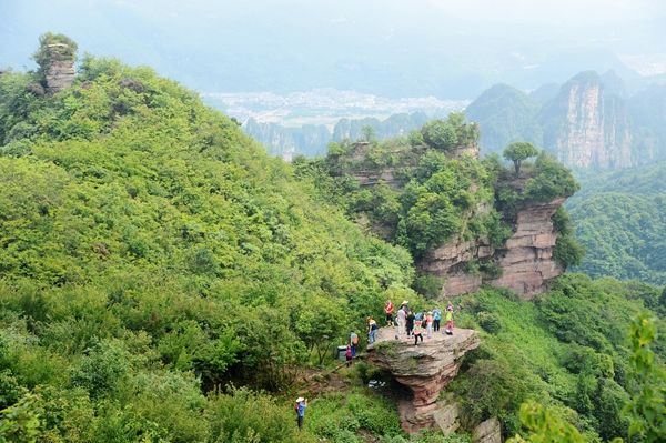 武陵源"沪洽周"引资15亿元 拟打造宝峰山极致体验旅游