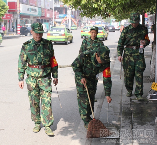 民兵清扫街道.jpg